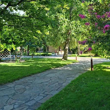 ния, райска градина / Garden Of Eden 公寓 圣弗拉斯